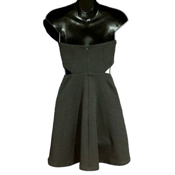 Forever 21 Black Strapless Textured Cutout Dress Women’s Small - Picture 2 of 7